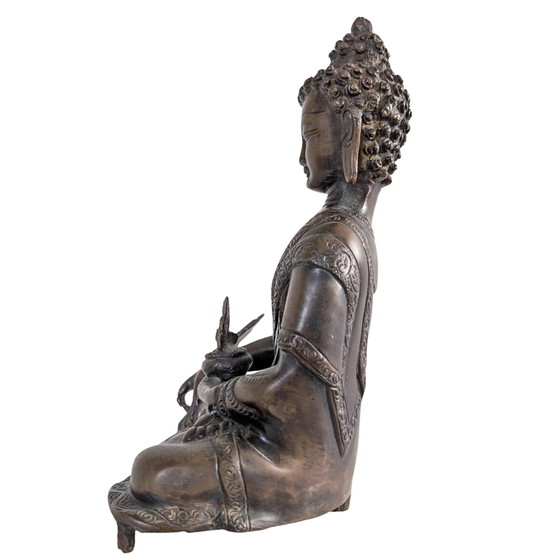 La Source de Guérison – Bouddha de la Médecine en Bronze Massif – Népal – 23 cm – 2 kg – Sculptures (photo 7 of 9)