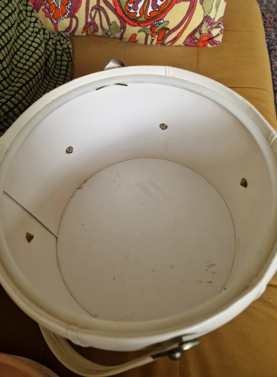 Pouf da cucito, vintage, in similpelle – Oggetti decorativi, Mdf, Plastic (photo 7 of 9)