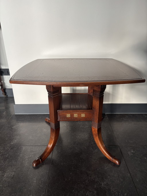 Table d'appoint design (Schuitema)