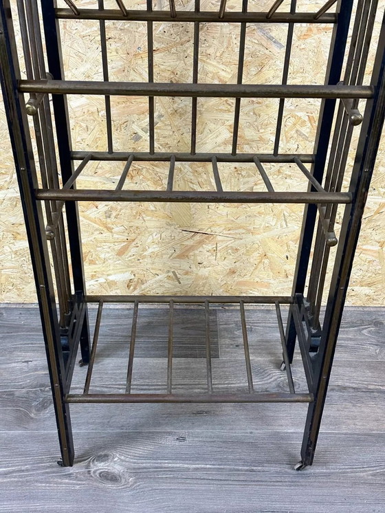 Image 1 of Porte-revues Wiener Werkstätte Autriche En acajou & laiton Vers 1900