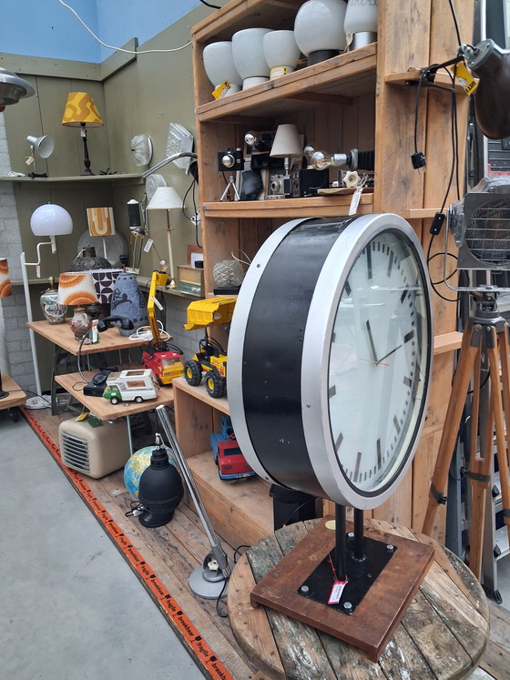 Image 1 of Grande orologio da stazione industriale vintage originale in acciaio