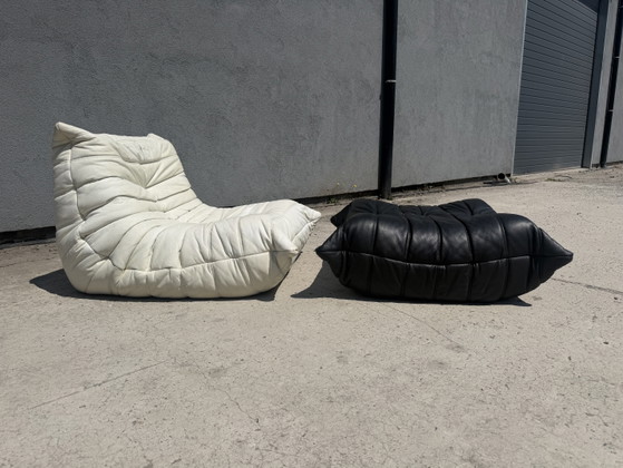 Image 1 of 100 % authentisches Ligne Roset Togo 1-teiliges Set + Pouf, originales schwarz-weißes Leder
