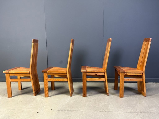Satz von 4 brutalistischen Esszimmerstühlen aus Eiche, 1970er Jahre