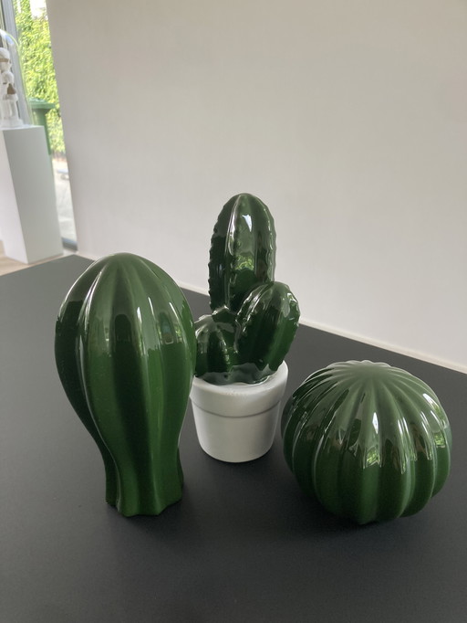 Set of three cacti, ceramic