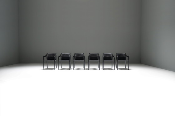 Image 1 of Superbe ensemble de 6 fauteuils '905' en cuir noir par Vico Magistretti pour Cassina