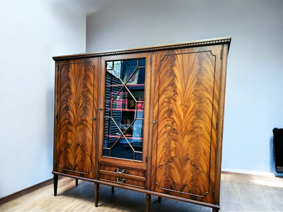 Engelse Mahoniehouten Kast Sheraton Stijl, Highboard Vintage – Edward Rychter, Vitrinekasten, Glass, Wood (photo 3 of 6)
