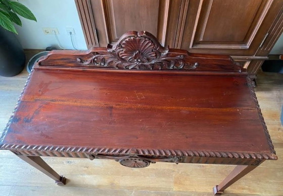 Image 1 of Mooi uitgesneden Edwardiaanse stijl bijzet-tafel
