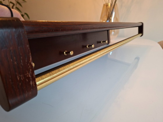 Appendiabiti da parete in legno scuro e ottone, Marrone, Mid Century Modern (foto 9 di 9)