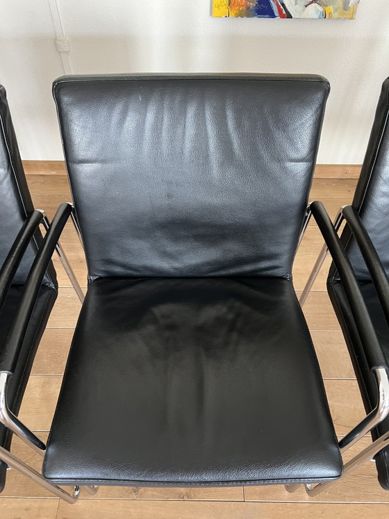 Chaises de salle à manger Leolux Talos 4 noires – Leather, Metal (photo 4 of 8)
