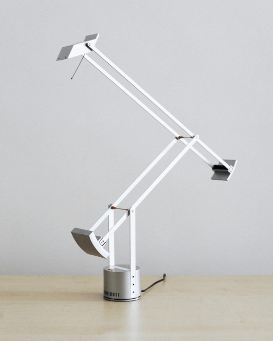 Image 1 of Lampada Tizio 35 Artemide colore argento
