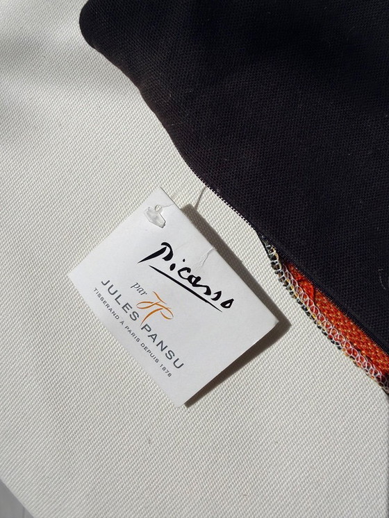Image 1 of Cojín Gobelin, cabeza de mujer, tejido con auténtico estampado Picasso.