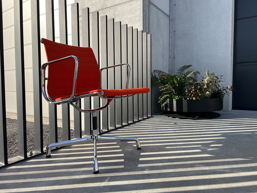 Vitra Eames EA108 Chair