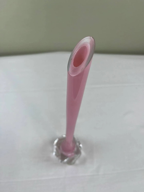 Sculptural glass soliflore in pink – Vases, Crystal, Design (photo 5 of 8)