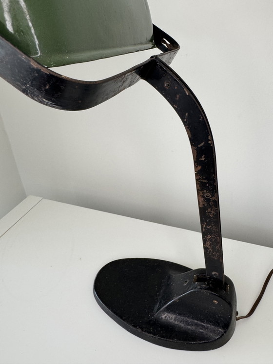 Vintage VIKTORIA Industrial Desk Lamp – Green Enamel – Cast Iron Base – Table lamps, Metal (photo 6 of 10)
