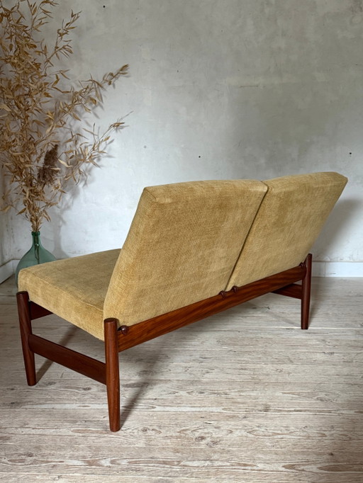 Panca scandinava vintage in velluto giallo – 2 zitsbanken, Velvet, Scandinavian (photo 2 of 9)