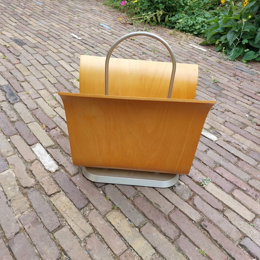 Zeitschriftenhalter aus der Mitte des Jahrhunderts