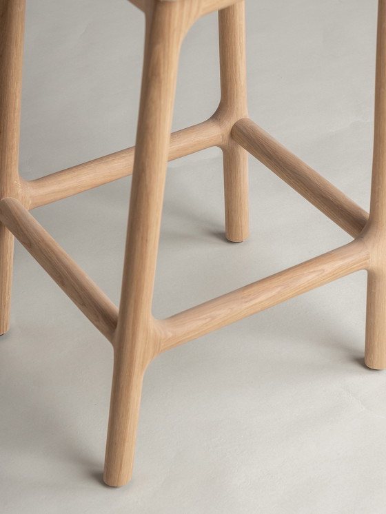 Image 1 of 2 tabourets de bar Rocco neufs – 79 cm – Chêne massif – Charlie Pommier