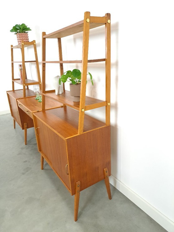 Image 1 of Armario doble de chapa de teca con escritorio de Suecia