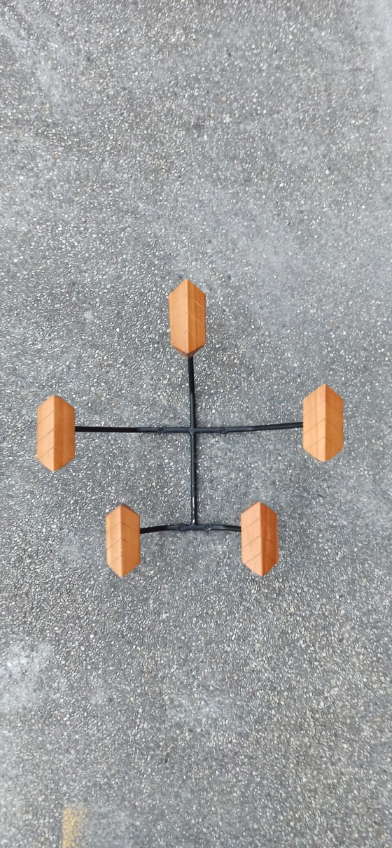 Image 1 of Appendiabiti da parete vintage in teak e metallo