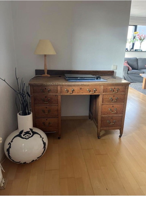 Oficina de antigüedades