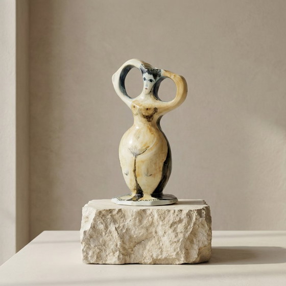 Image 1 of Scultura in ceramica biomorfa a forma femminile, vaso in stile moderno, Europa, XX secolo