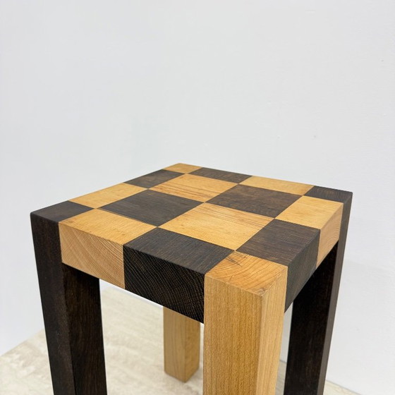 Sgabello in legno con motivo a scacchiera, Sgabelli, Marrone, Modern (foto 12 di 14)
