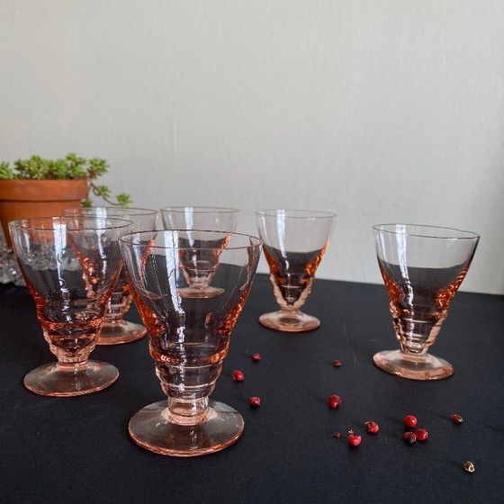 Image 1 of 6 rosa Art-déco-Gläser, 6 cl