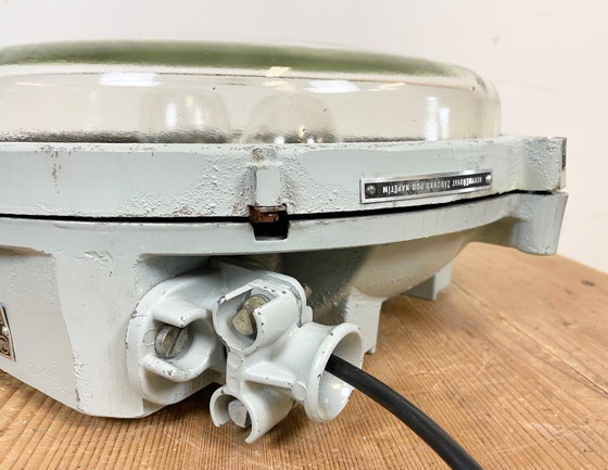 Image 1 of Applique ou plafonnier industriel en fonte d'aluminium d'Elektrosvit, années 1970