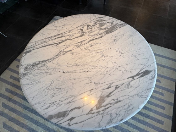 Image 1 of Iconic vintage marble dining table – Osvaldo Borsani – 140cm