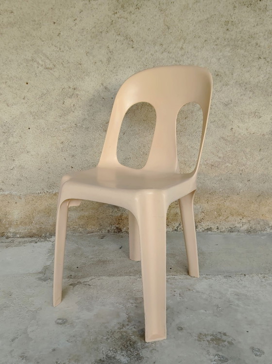 Sedia di design monoblocco di Henry Massonnet per Stamp - anni '80 – Sedie da pranzo, Plastica (photo 4 of 10)