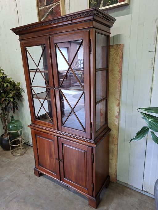 Classic English display cabinet, china cabinet mahogany wood