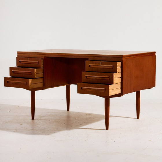 Image 1 of MK11140 Escritorio de teca