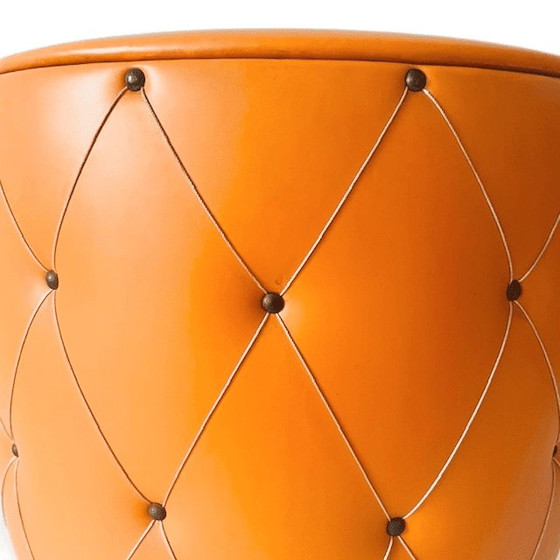 Image 1 of Vintage mid-century poef oranje skai 1960's