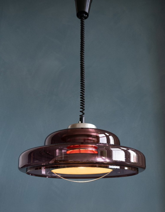 Image 1 of Einzigartige Herda Space Age Pendelleuchte aus rauchigem Aubergine-Plexiglas
