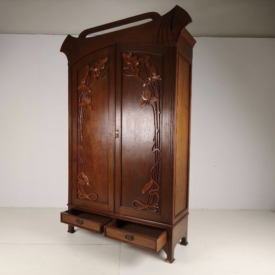 Image 1 of Armoire Art Nouveau, vers 1900
