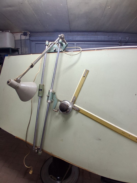 Image 1 of Vintage tekentafel met hydraulische voet