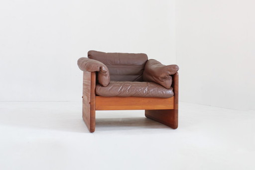 Fauteuil vintage milieu du siècle en teck massif Mikael Laursen années 1960