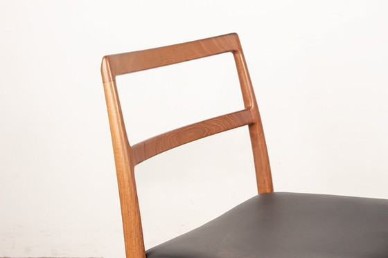 Image 1 of Set of 4 Danish chairs in teak and new leather, model 430 by Arne Vodder for Sibast, 1960.