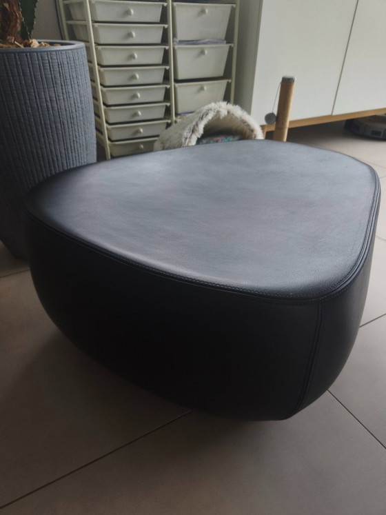 Moroso Fjord Leather Pouf – Footstools & poufs (photo 5 of 6)