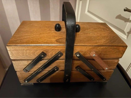 Image 1 of Sewing box or sewing box