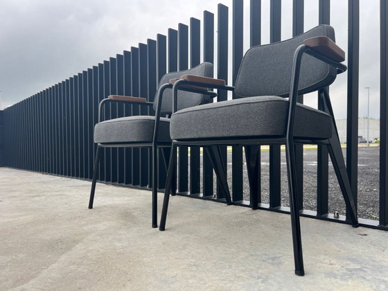 Image 1 of Vitra Prouvé executive chair