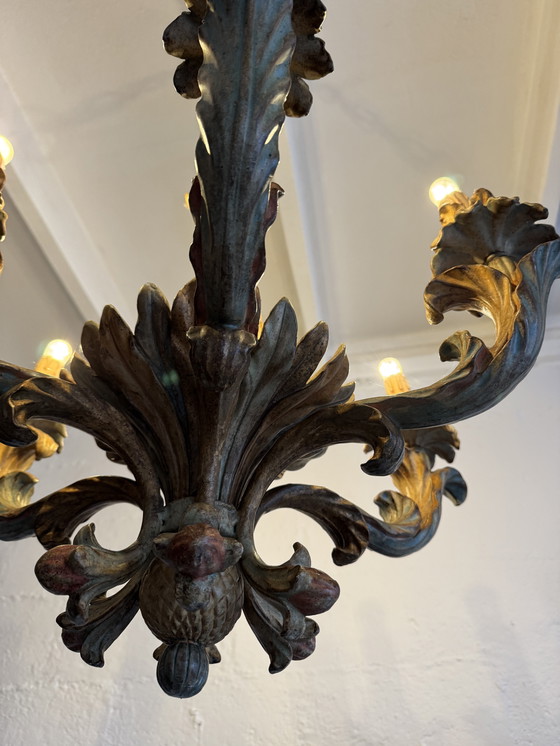 Image 1 of Kronleuchter aus geschnitztem Holz im Hollywood-Regency-Stil der 70er