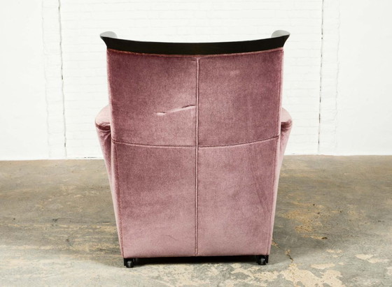 Image 1 of Poltrona lounge in velluto viola di design di metà secolo, disegnata da Umberto Asnago per Giorgetti, Italia, anni '70