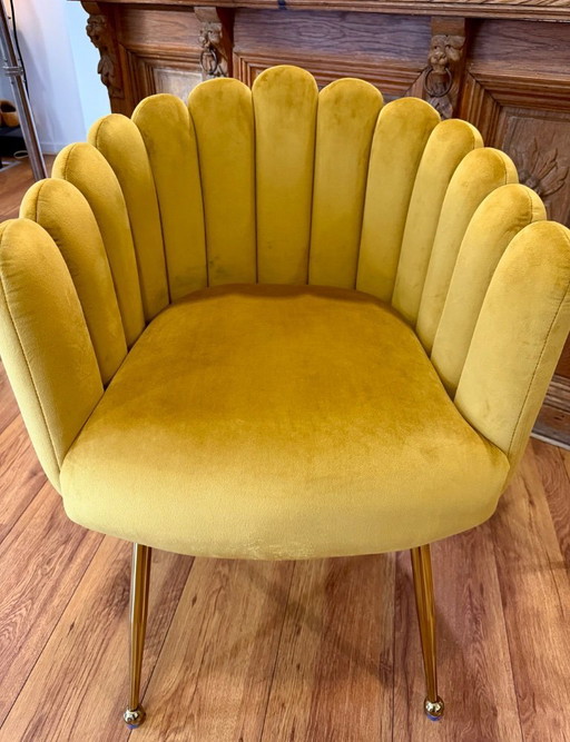Poels Furniture Design Fauteuil – Velvet Okergeel – ZGAN (photo 2 of 15)