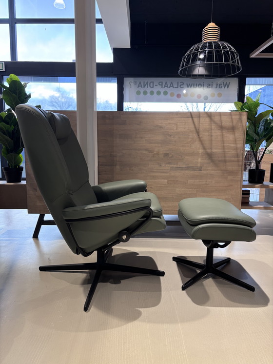 Image 1 of Stressless Rome Highback relaxfauteuil met poef