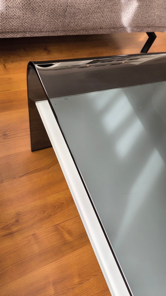 Table design des années 1980 – Tables basses, Verre (photo 7 of 7)