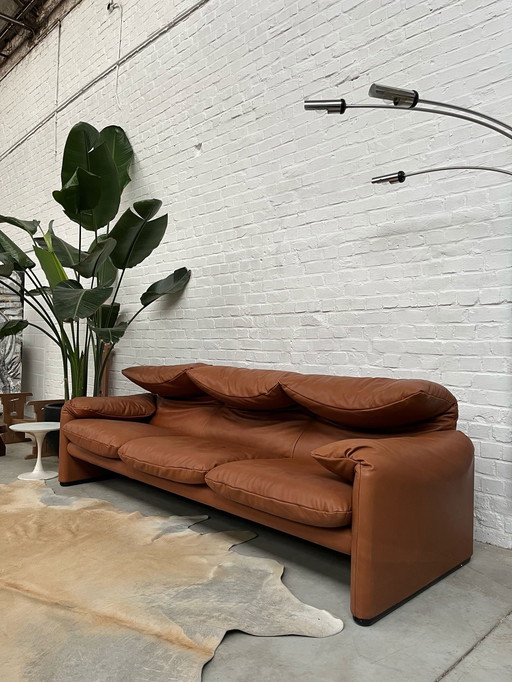Large 3P Cognac Aniline Leather Maralunga by Cassina
