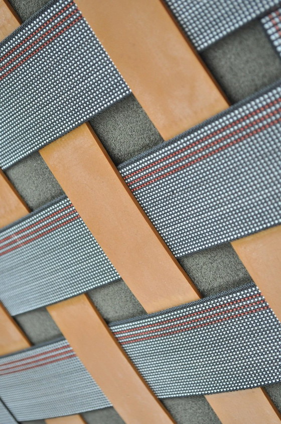 Image 1 of Flauschig & funktionell - Original Eric Merthen Sessel aus weißem Mischbouclé