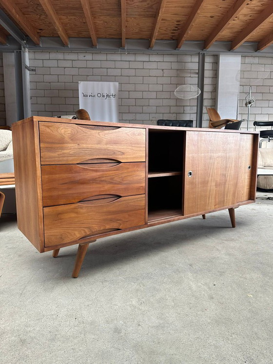 Image 1 of Kare design sideboard