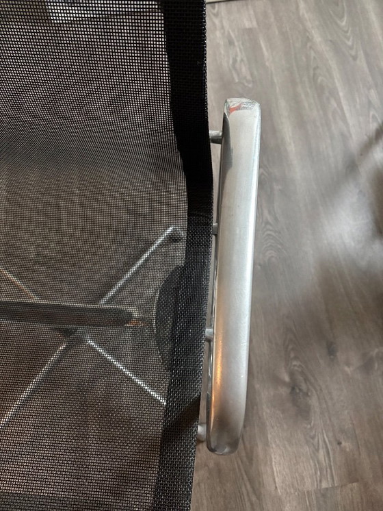 Image 1 of 8x Vitra EA 108 zwart netweave